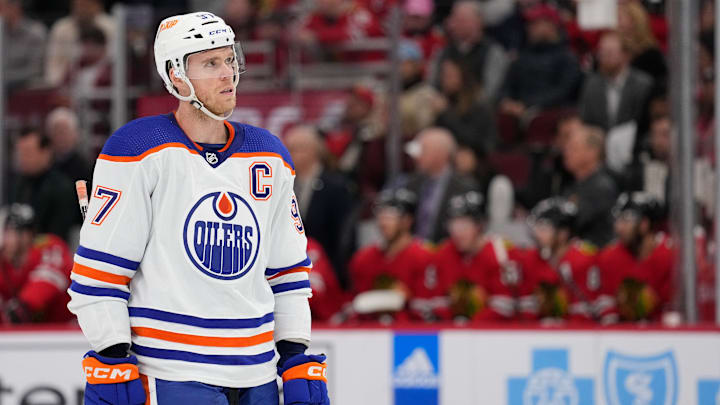Edmonton Oilers v Chicago Blackhawks