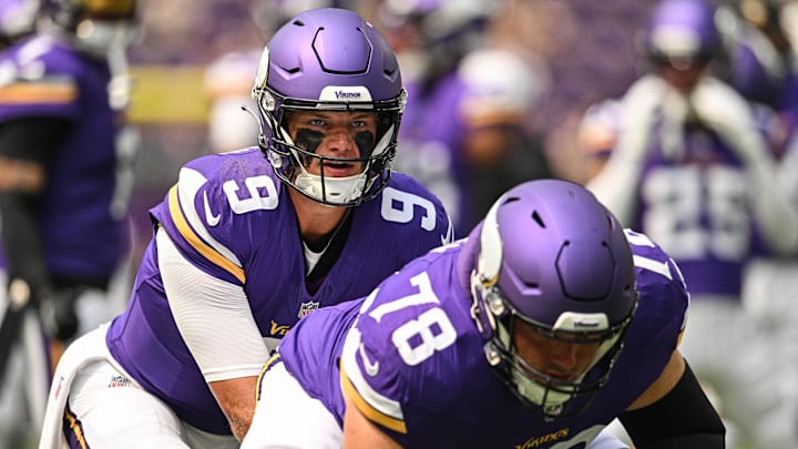 J.J. McCarthy and Ryan Kelly