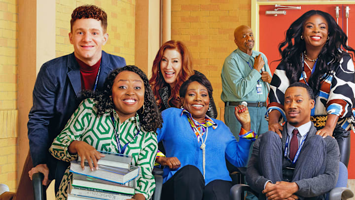 ABBOTT ELEMENTARY - ABCÕs ÒAbbott ElementaryÓ stars Chris Perfetti as Jacob, Quinta Brunson as Janine, Lisa Ann Walter as Melissa, Sheryl Lee Ralph as Barbara, William Stanford Davis as Mr. Johnson, Tyler James Williams as Gregory, and Janelle James as Ava. (ABC/Matt Sayles)
CHRIS PERFETTI, QUINTA BRUNSON, LISA ANN WALTER, SHERYL LEE RALPH, WILLIAM STANFORD DAVIS, TYLER JAMES WILLIAMS, JANELLE JAMES