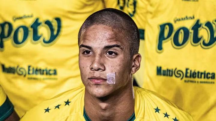 Cristian Araújo, do Mirassol, deve reforçar o Flamengo 