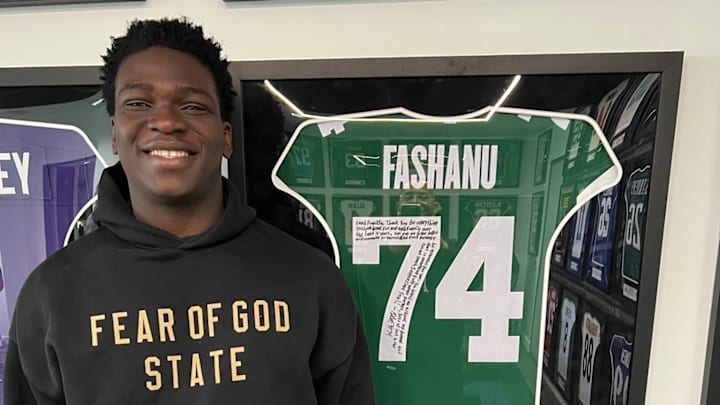 Oluwasemilore Olubobola, a 5-star recruit from New Jersey, has a UW offer. Oluwasemilore Olubobola, a 5-star recruit from New Jersey, has a UW offer.