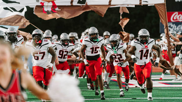 Thompson runs out before their game vs Oak Mountain from Sept. 12, 2025