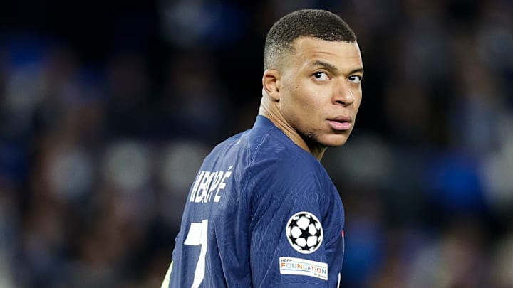Kylian Mbappé - Paris Saint-Germain Kylian Mbappé - Paris Saint-Germain