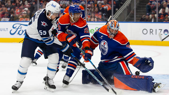 Winnipeg Jets v Edmonton Oilers