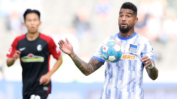 Kevin-Prince Boateng spielt in dieser Saison nicht allzu viel bei Hertha BSC, eine wichtige Funktion hat der Routinier als Sprachrohr dennoch inne. Kevin-Prince Boateng spielt in dieser Saison nicht allzu viel bei Hertha BSC, eine wichtige Funktion hat der Routinier als Sprachrohr dennoch inne.
