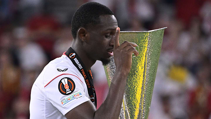 Nianzou hat mit Sevilla die Europa League gewonnen