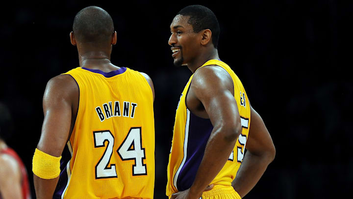 New Jersey Nets v Los Angeles Lakers
