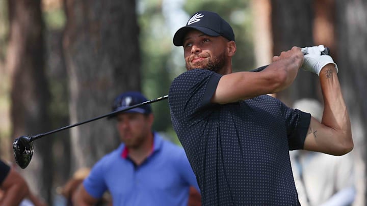 Steph Curry is sharing his love of golf and playing philosophy with golfers on his Underrated tour.