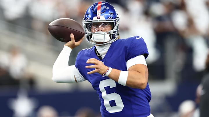 Sep 14, 2025; Arlington, Texas, USA; New York Giants quarterback Jaxson Dart (6) warms up before the game against the Dallas Cowboys at AT&T Stadium. Mandatory Credit: Kevin Jairaj-Imagn Images
