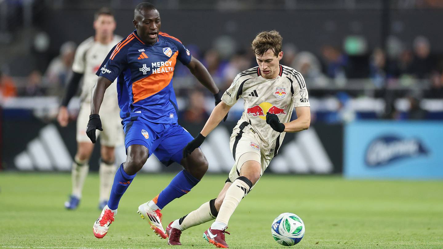 Red Bulls Eliminate from Playoffs After Loss to Chicago