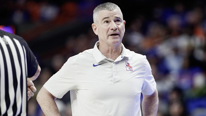 Boise State Broncos head coach Leon Rice.