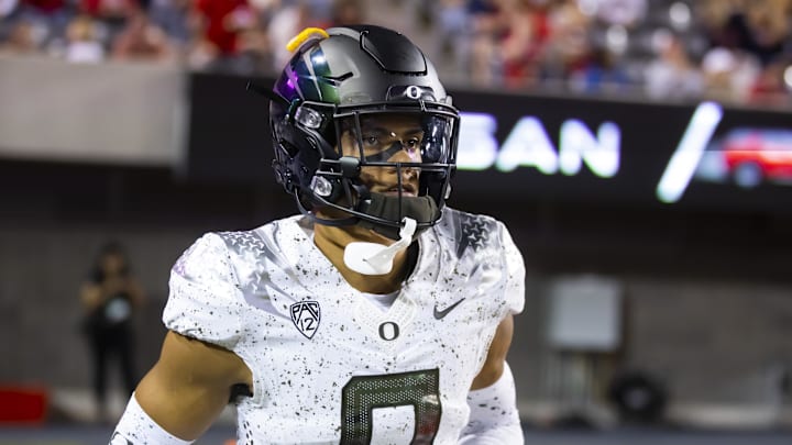 Oct 8, 2022; Tucson, Arizona, USA; Oregon Ducks defensive back Christian Gonzalez (0) against the