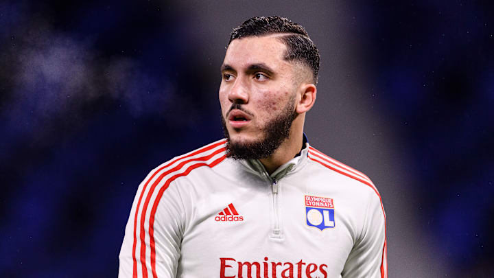 Rayan Cherki con el Lyon
