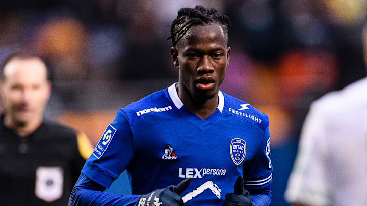 Issa Kaboré s'engage à l'OM.