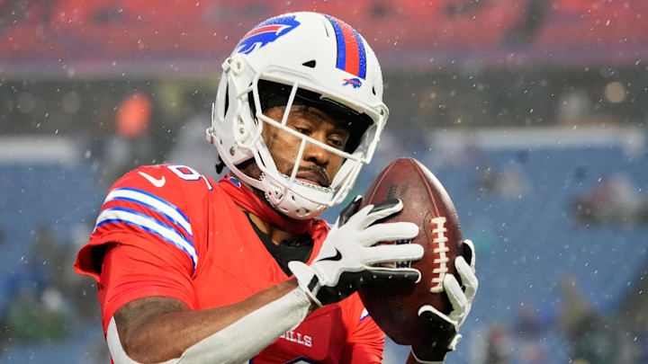Dec 28, 2025; Orchard Park, New York, USA; Buffalo Bills wide receiver Brandin Cooks (18) warms up in the rain before the game against the Philadelphia Eagles at Highmark Stadium. Mandatory Credit: Gregory Fisher-Imagn Images Dec 28, 2025; Orchard Park, New York, USA; Buffalo Bills wide receiver Brandin Cooks (18) warms up in the rain before the game against the Philadelphia Eagles at Highmark Stadium. Mandatory Credit: Gregory Fisher-Imagn Images