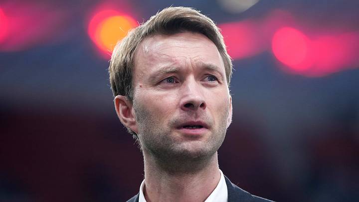 Simon Rolfes muss diesen Sommer auf dem Transfermarkt kreativ werden 