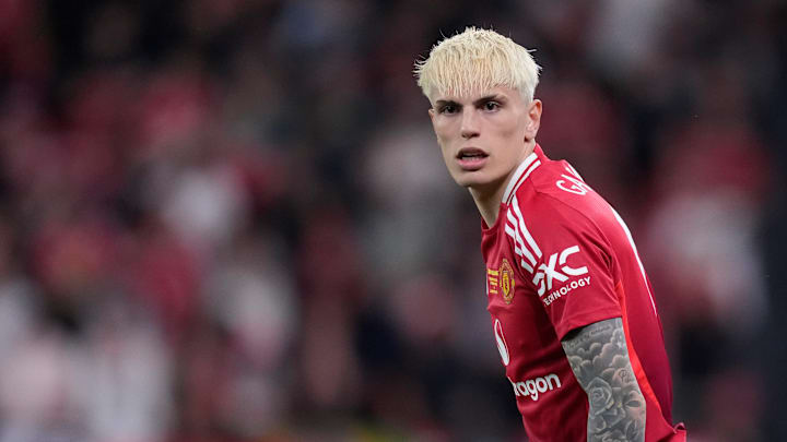 The Argentine is open to joining Chelsea this summer.