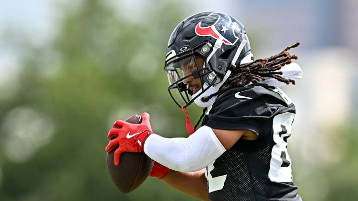 Jun 9, 2026; Houston, Texas, USA; Houston Texans wide receiver Lewis Bond participates in a drill during the team’s minicamp at Houston Methodist Training Center. Mandatory Credit: Maria Lysaker-Imagn Images Jun 9, 2026; Houston, Texas, USA; Houston Texans wide receiver Lewis Bond participates in a drill during the team’s minicamp at Houston Methodist Training Center. Mandatory Credit: Maria Lysaker-Imagn Images