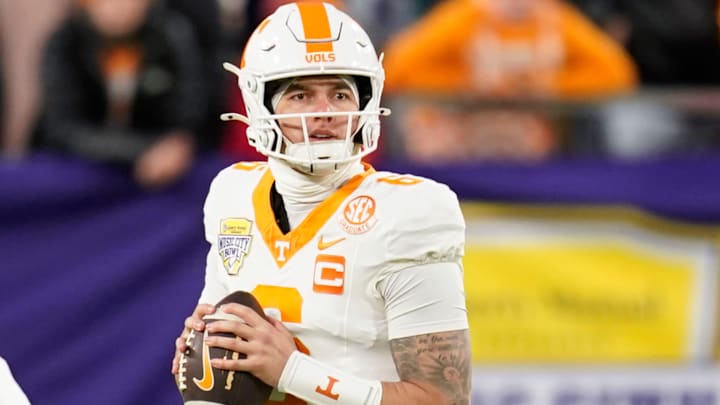 Tennessee quarterback Joey Aguilar (6) looks for an open receiver in the first quarter of the Music City Bowl against Illinois in an NCAA college football game on Dec. 30, 2025, in Nashville, Tennessee.