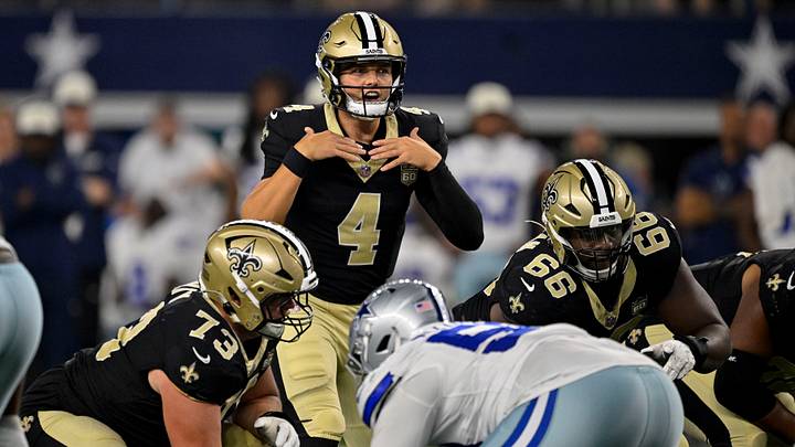 Aug 28, 2026; Arlington, Texas, USA; New Orleans Saints quarterback Zach Wilson (4) sets the play during the game between the Cowboys and the Saints at AT&T Stadium. Mandatory Credit: Jerome Miron-Imagn Images
