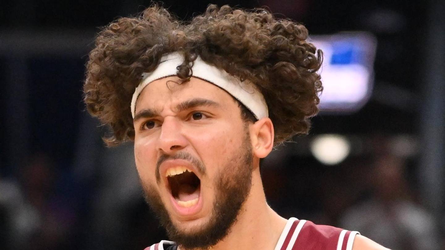 Raptors Pick Allen Graves at 19, Fans Cry Foul
