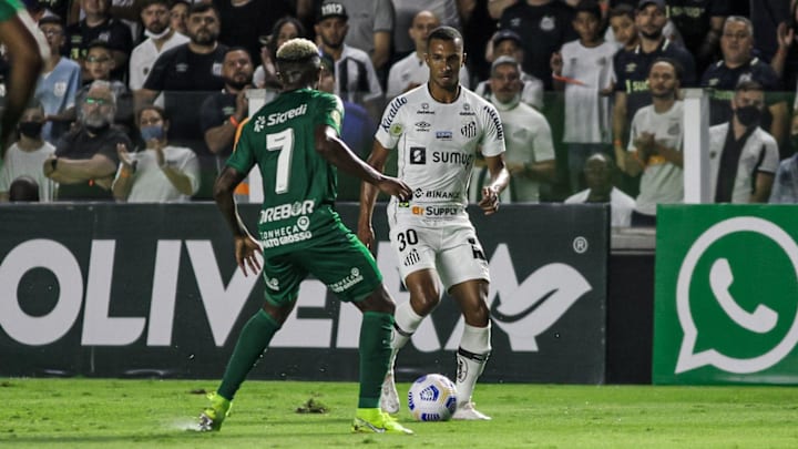 Santos e Cuiabá se enfrentam pela 35ª rodada do Campeonato Brasileiro. Veja tudo sobre o jogo.  