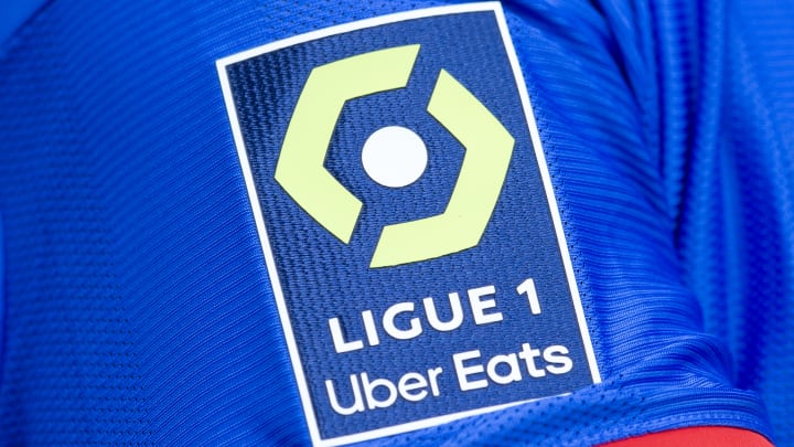 Un club de Ligue 1 a décidé de se séparer de son coach. Un club de Ligue 1 a décidé de se séparer de son coach.