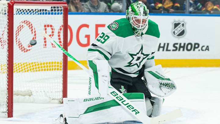 Dallas Stars v Vancouver Canucks