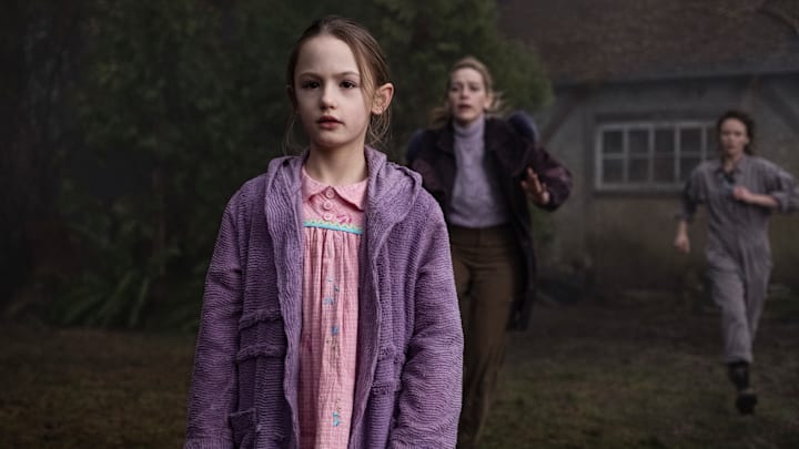 (L to R) AMELIE BEA SMITH as FLORA, VICTORIA PEDRETTI as DANI, and AMELIA EVE as JAMIE in episode, 206 of THE HAUNTING OF BLY MANOR