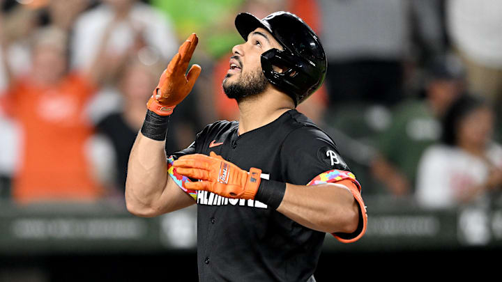 Anthony Santander está cerca de firmar con Toronto 