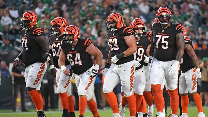 Aug 7, 2025; Philadelphia, Pennsylvania, USA; Cincinnati Bengals offensive tackle Amarius Mims (71), guard Lucas Patrick (62), center Ted Karras (64), guard Dylan Fairchild (63) and offensive tackle Orlando Brown Jr. (75) against the Philadelphia Eagles at Lincoln Financial Field. Mandatory Credit: Eric Hartline-Imagn Images Aug 7, 2025; Philadelphia, Pennsylvania, USA; Cincinnati Bengals offensive tackle Amarius Mims (71), guard Lucas Patrick (62), center Ted Karras (64), guard Dylan Fairchild (63) and offensive tackle Orlando Brown Jr. (75) against the Philadelphia Eagles at Lincoln Financial Field. Mandatory Credit: Eric Hartline-Imagn Images