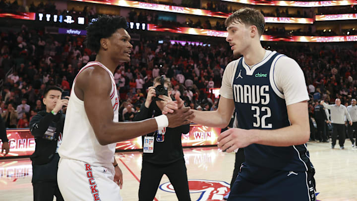 Jan 31, 2026; Houston, Texas, USA; Houston Rockets guard Amen Thompson (1) and Dallas Mavericks forward Cooper Flagg (32) shake hands after the game at Toyota Center. Mandatory Credit: Troy Taormina-Imagn Images Jan 31, 2026; Houston, Texas, USA; Houston Rockets guard Amen Thompson (1) and Dallas Mavericks forward Cooper Flagg (32) shake hands after the game at Toyota Center. Mandatory Credit: Troy Taormina-Imagn Images