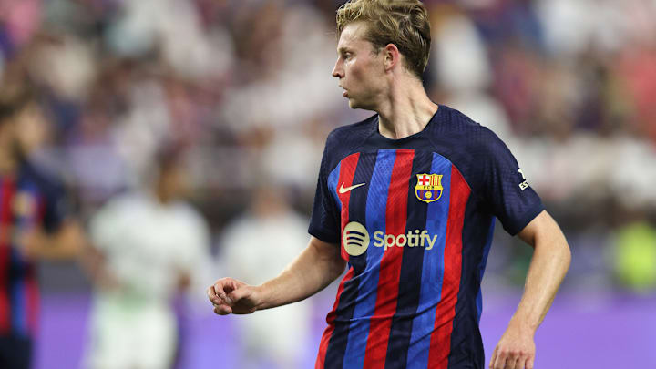 Jogador ainda pode se transferir para o futebol inglês