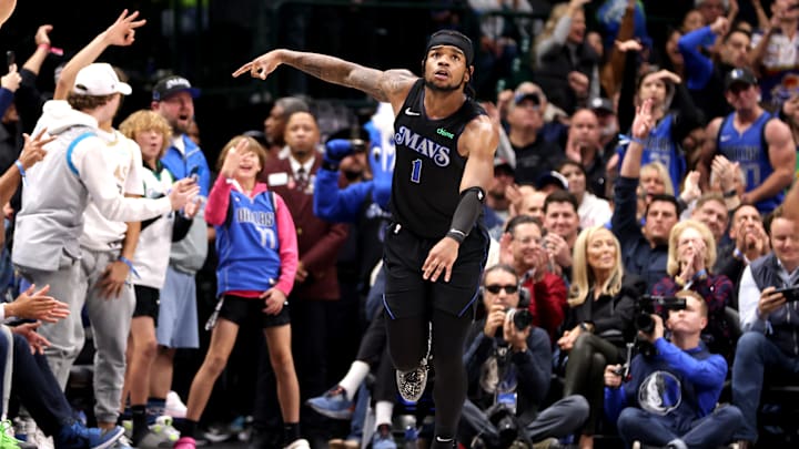 Los Angeles Clippers v Dallas Mavericks