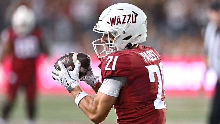 Sep 6, 2025; Pullman, Washington, USA; Washington State Cougars wide receiver Carter Pabst (21) catches the ball against the San Diego State Aztecs in the first half at Gesa Field at Martin Stadium. Mandatory Credit: James Snook-Imagn Images