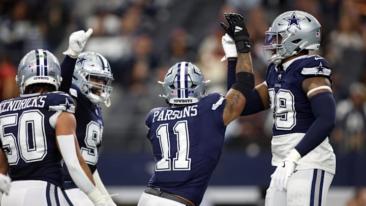 Dallas Cowboys linebacker Micah Parsons celebrates a sack against the Washington Commanders during the first quarter at AT&T Stadium.