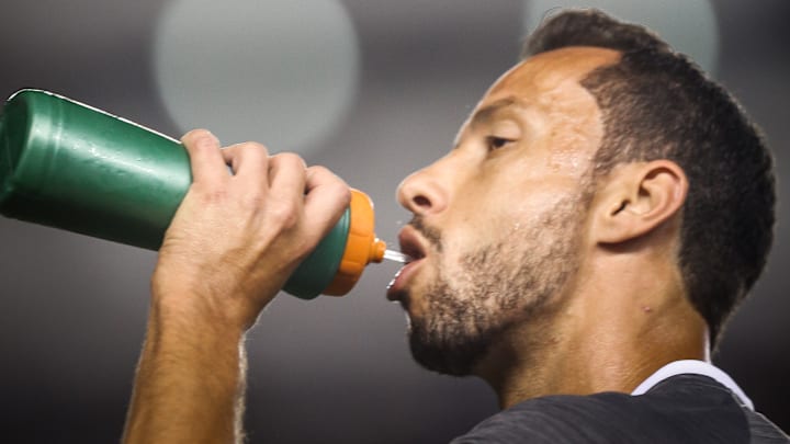 Nenê foi um dos nomes trazidos pela atual gestão do clube