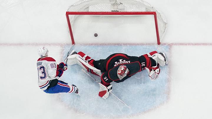 The Canadiens crushed the Hurricanes to snap Carolina’s eight-game playoff winning streak. The Canadiens crushed the Hurricanes to snap Carolina’s eight-game playoff winning streak.