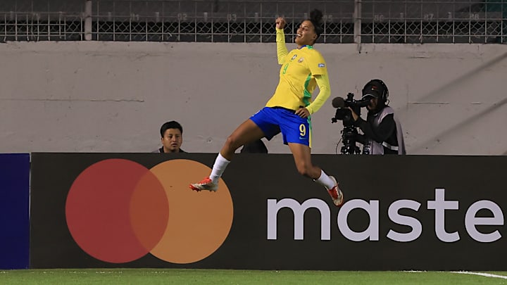 Brasil confirmou favoritismo na estreia Brasil confirmou favoritismo na estreia