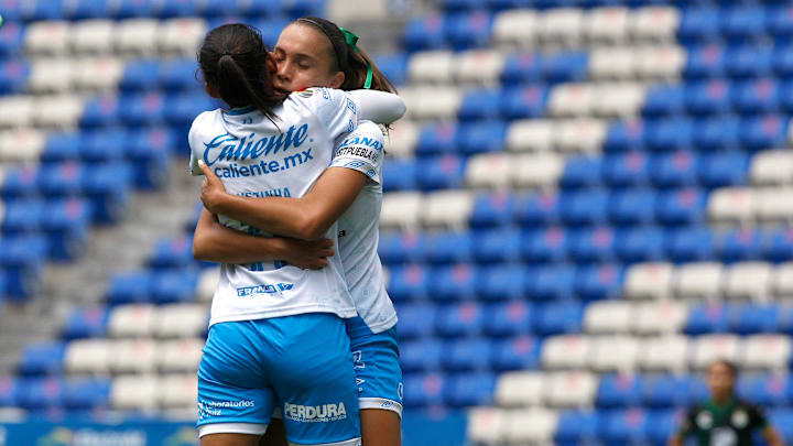 Maria Aceves y Veronica Martins, Puebla vs Santos 