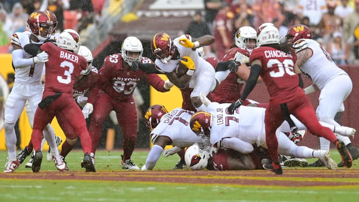 Sep 10, 2023; Landover, Maryland, USA; Washington Commanders running back Brian Robinson Jr. (8)