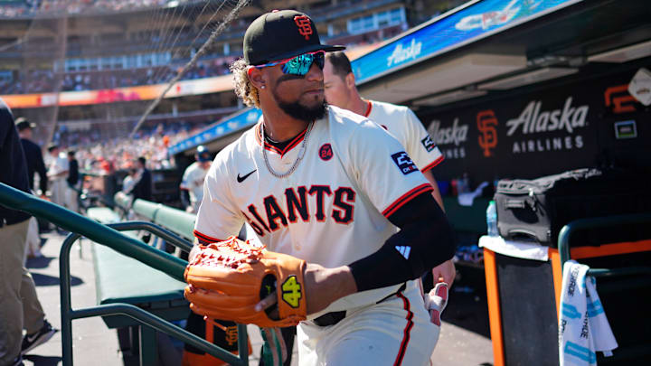 El jugador de MLB Luis Matos sigue produciendo con Tiburones
