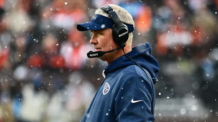 Dec 7, 2025; Cleveland, Ohio, USA; Tennessee Titans interim head coach Mike McCoy watches game play against the Cleveland Browns during the second quarter at Huntington Bank Field. Mandatory Credit: Ken Blaze-Imagn Images Dec 7, 2025; Cleveland, Ohio, USA; Tennessee Titans interim head coach Mike McCoy watches game play against the Cleveland Browns during the second quarter at Huntington Bank Field. Mandatory Credit: Ken Blaze-Imagn Images
