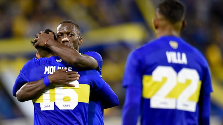 Luis Advíncula bendice al Nuevo Enganche de Boca.