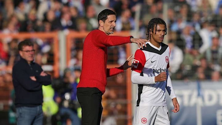 Toppmöller mit Anweisungen an Bahoya Toppmöller mit Anweisungen an Bahoya