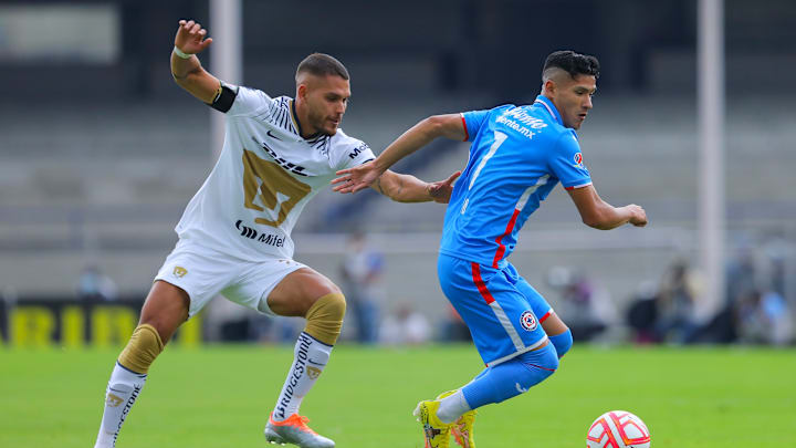 Nicolás Freire y Uriel Antuna.