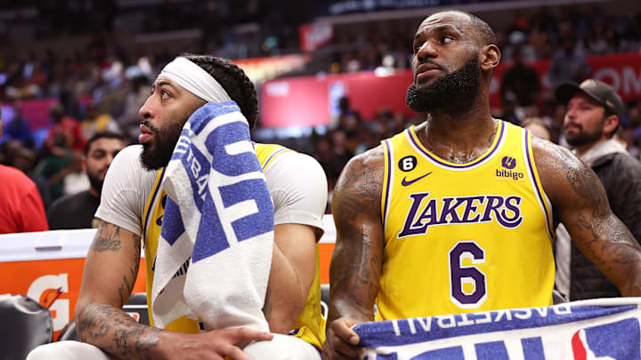 Anthony Davis y LeBron James no tendrán restricciones en los playoffs