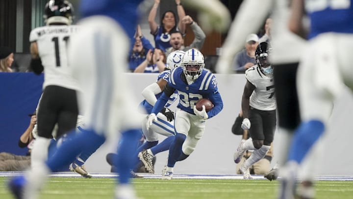 Former Indianapolis Colts safety and Utah Utes star defensive back Julian Blackmon (32) has signed with the New Orleans Saints.