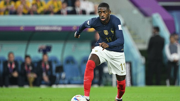 Ousmane Dembélé refuse de jouer à gauche. Ousmane Dembélé refuse de jouer à gauche.