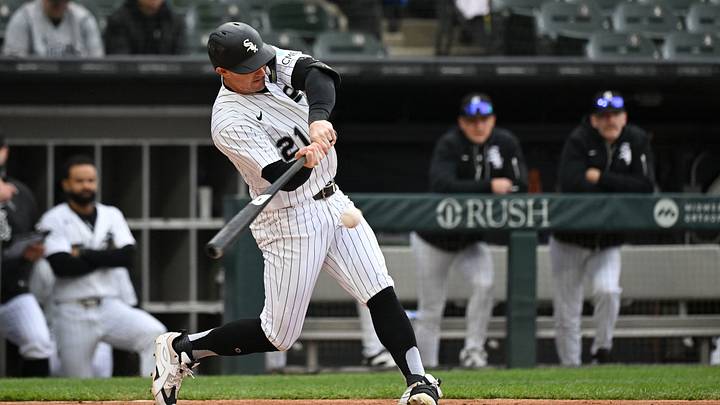 Apr 29, 2026; Chicago, Illinois, USA; Chicago White Sox left fielder Austin Hays singles against the Los Angeles Angels during the first inning at Rate Field. Mandatory Credit: Matt Marton-Imagn Images Apr 29, 2026; Chicago, Illinois, USA; Chicago White Sox left fielder Austin Hays singles against the Los Angeles Angels during the first inning at Rate Field. Mandatory Credit: Matt Marton-Imagn Images